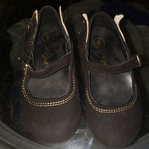 Cat & jack size 6 toddler black shoes